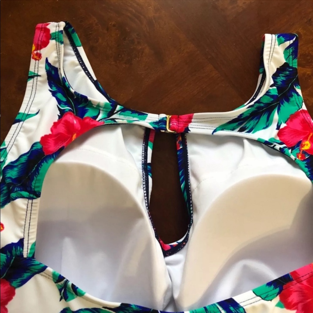 NWT Sea & Sand Beachware Floral One Piece Swimsuit 22W - Picture 7 of 8